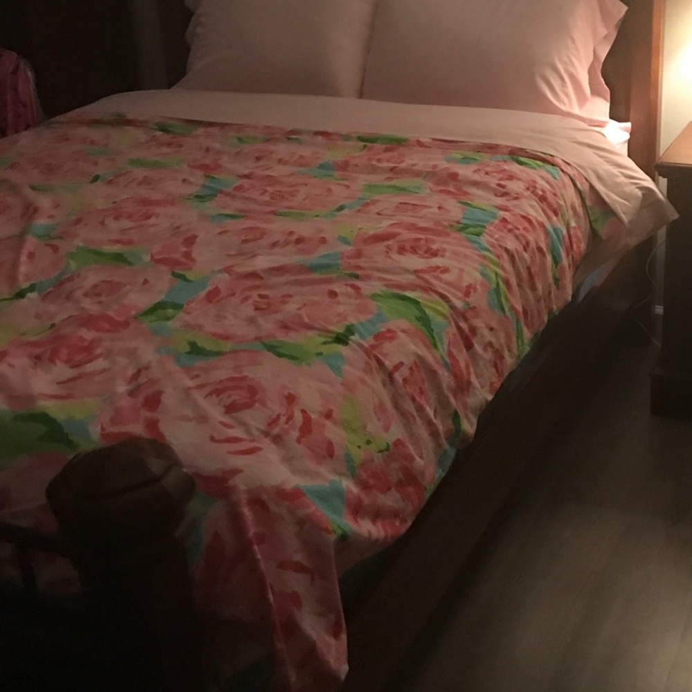 Lilly Pulitzer First Impressions Queen Duvet Cover hard to find